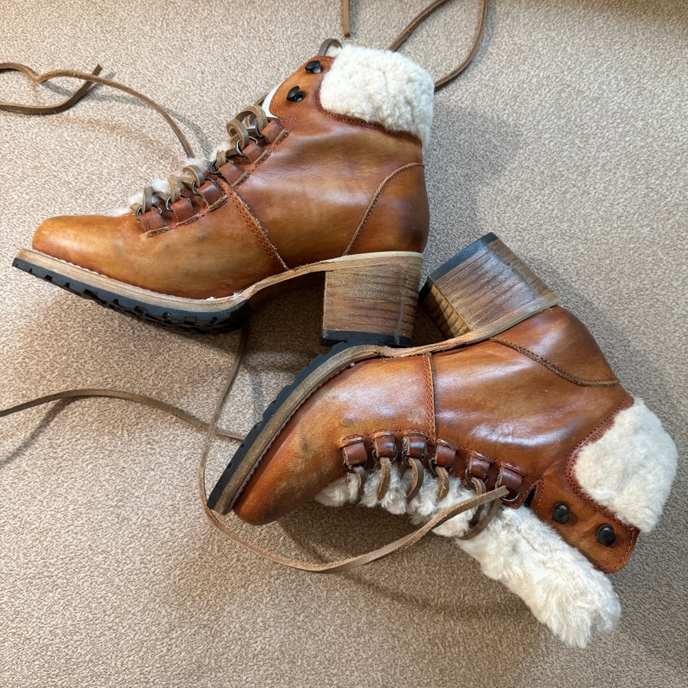 Freebird Norway Size 6 Bootie in Cognac - Picture 7 of 8